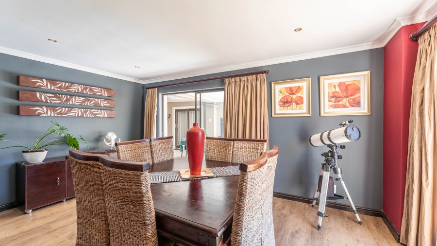 5 Bedroom Property for Sale in Parklands Western Cape